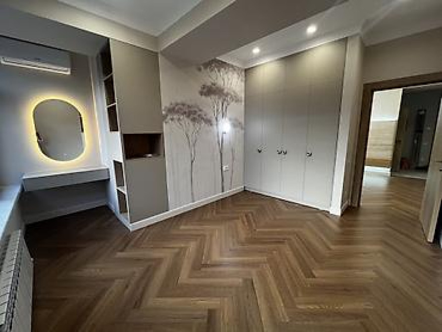 2 комнаты, 65 м², Элитка, 4 этаж, Дизайнерский ремонт Бишкек - изображение 4