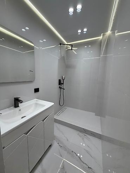 2 комнаты, 85 м², Бишкек Парк ТРЦ Элитка, 13 этаж, Дизайнерский ремонт Бишкек - изображение 4