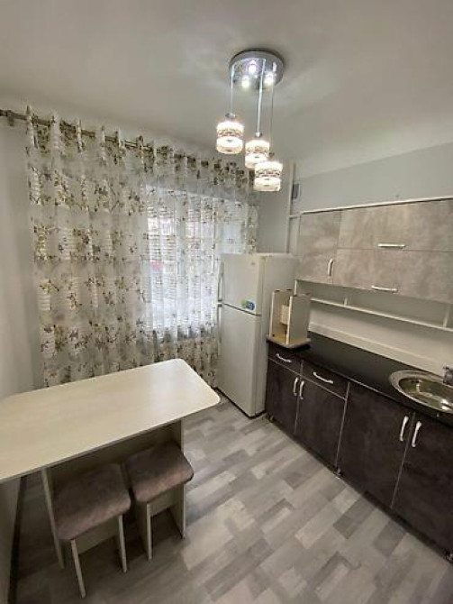 1 комната, 33 м², Бишкек Парк ТРЦ Индивидуалка, 2 этаж, Свежий ремонт Bishkek - photo 2