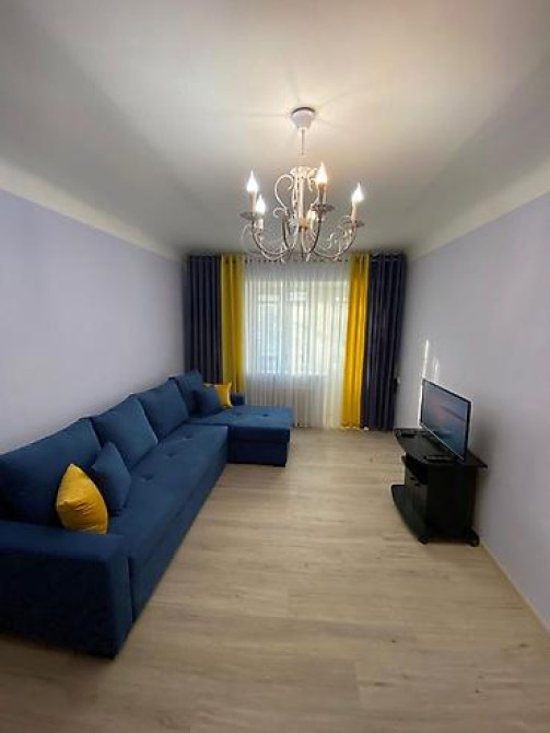 1 комната, 33 м², Бишкек Парк ТРЦ Индивидуалка, 2 этаж, Свежий ремонт Bishkek - photo 1