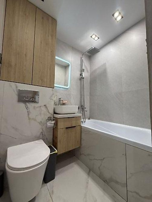 3 комнаты, 54 м², Бишкек Парк ТРЦ Индивидуалка, 2 этаж, Евроремонт Бишкек - изображение 2