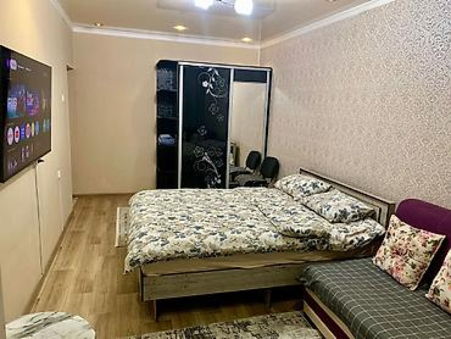 1 комната, 38 м², Бишкек Парк ТРЦ Индивидуалка, 4 этаж, Евроремонт Бишкек - изображение 1