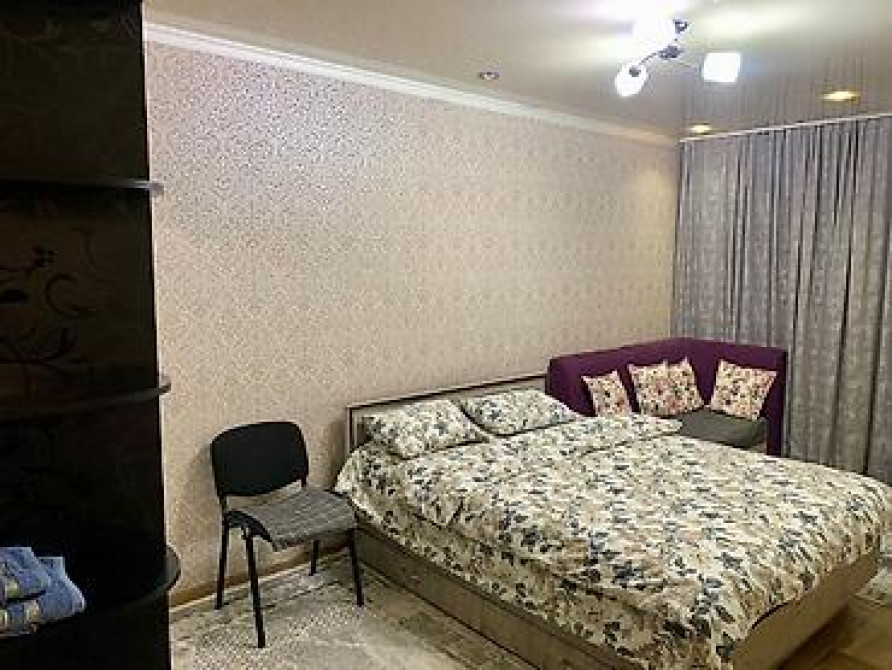 1 комната, 38 м², Бишкек Парк ТРЦ Индивидуалка, 4 этаж, Евроремонт Бишкек - изображение 2
