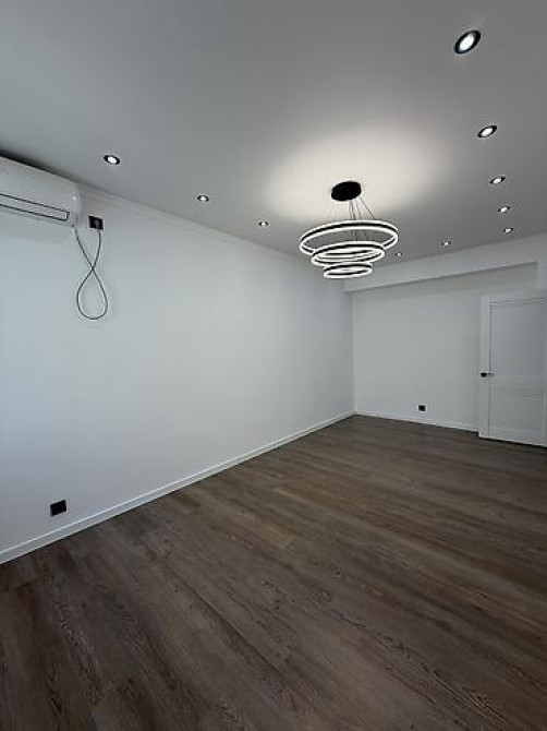 2 комнаты, 50 м², Бишкек Парк ТРЦ Индивидуалка, 4 этаж, Дизайнерский ремонт Бишкек - изображение 16