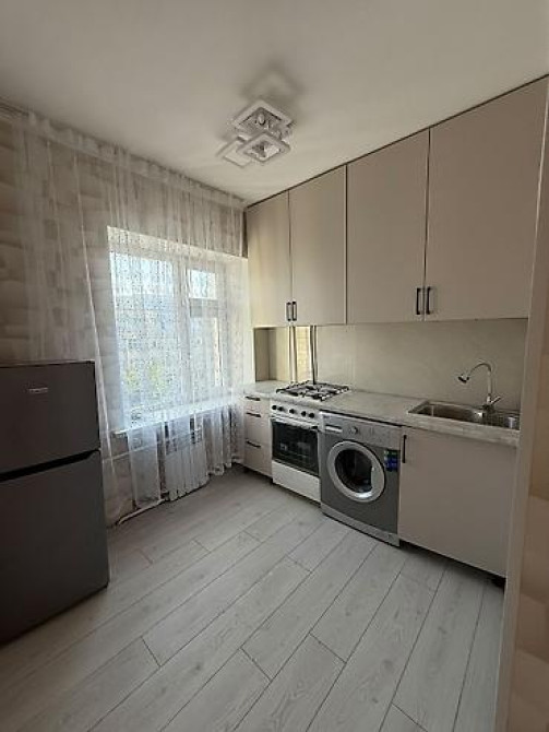1 комната, 32 м², БГУ 5 этаж, Свежий ремонт Бишкек - изображение 11