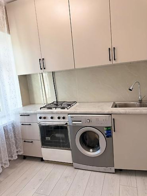 1 комната, 32 м², БГУ 5 этаж, Свежий ремонт Бишкек - изображение 12