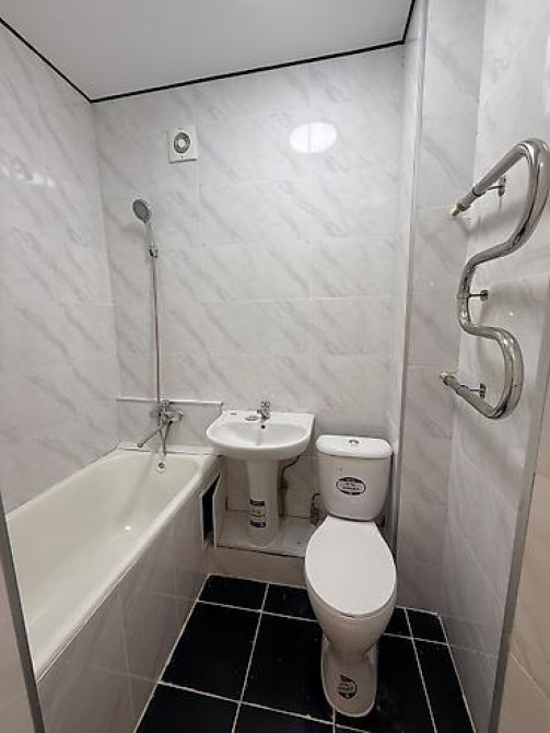 1 комната, 32 м², БГУ 5 этаж, Свежий ремонт Бишкек - изображение 9