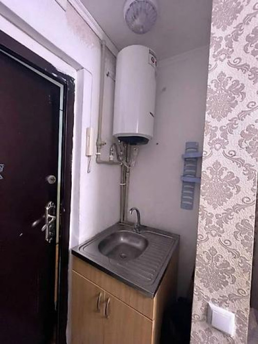 1 комната, 9 м², БГУ Гостиничный тип, 2 этаж, Косметический ремонт Bishkek - photo 3
