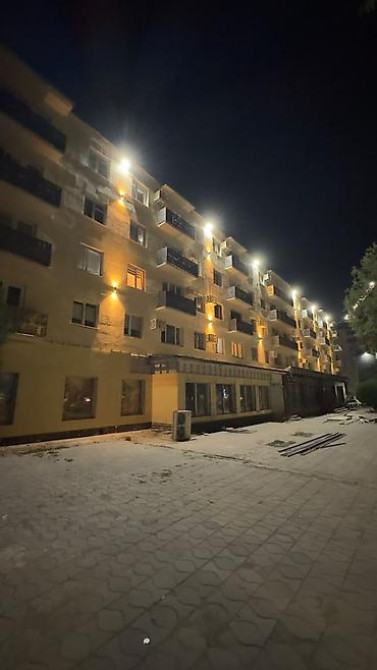 3 комнаты, 65 м², БГУ 105 серия, 2 этаж, Дизайнерский ремонт Bishkek - photo 1