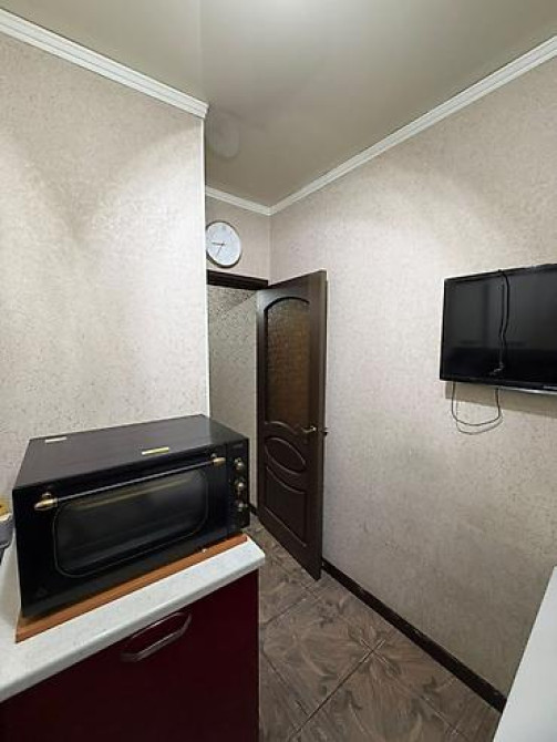 3 комнаты, 65 м², БГУ 105 серия, 2 этаж, Дизайнерский ремонт Bishkek - photo 12