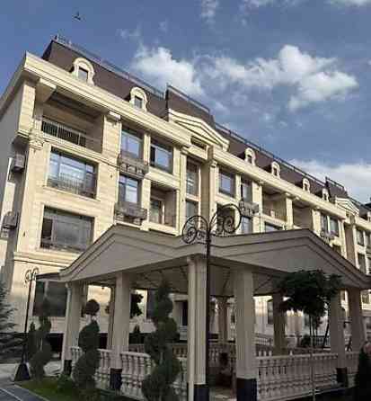 3 комнаты, 98 м², АУЦА Элитка, 1 этаж, ПСО (под самоотделку) Bishkek