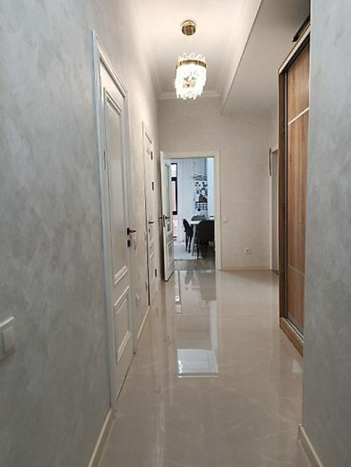 2 комнаты, 73 м², АУЦА Элитка, Евроремонт Bishkek - photo 15