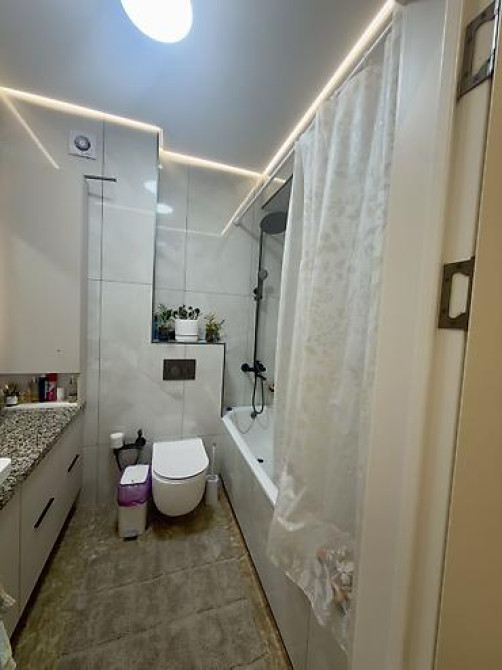 3 комнаты, 96 м², АУЦА Элитка, 4 этаж, Евроремонт Bishkek - photo 2