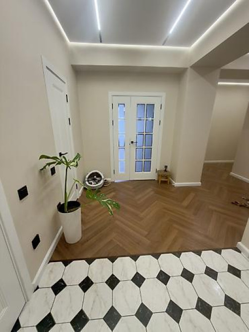 3 комнаты, 96 м², АУЦА Элитка, 4 этаж, Евроремонт Bishkek - photo 1