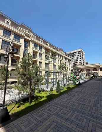 4 комнаты, 143 м², АУЦА Элитка, 5 этаж, ПСО (под самоотделку) Bishkek