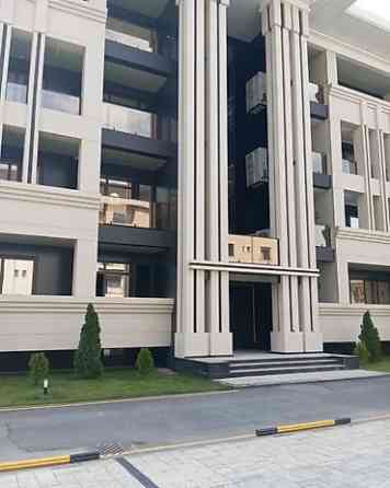 4 комнаты, 205 м², АУЦА Элитка, 1 этаж, ПСО (под самоотделку) Bishkek