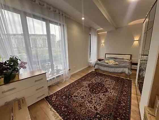 3 комнаты, 100 м², АУЦА Элитка, 2 этаж, Дизайнерский ремонт Bishkek