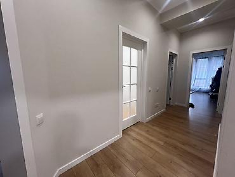 3 комнаты, 100 м², АУЦА Элитка, 2 этаж, Дизайнерский ремонт Bishkek - photo 12