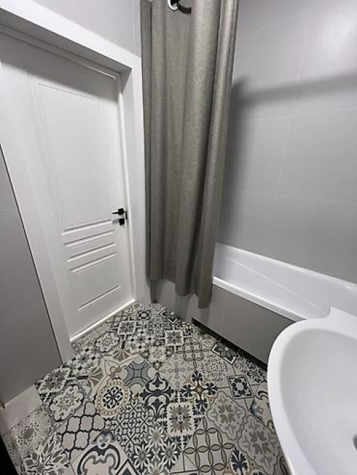 3 комнаты, 100 м², АУЦА Элитка, 2 этаж, Дизайнерский ремонт Bishkek - photo 8