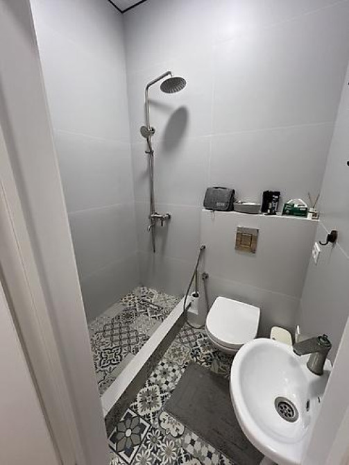 3 комнаты, 100 м², АУЦА Элитка, 2 этаж, Дизайнерский ремонт Bishkek - photo 9