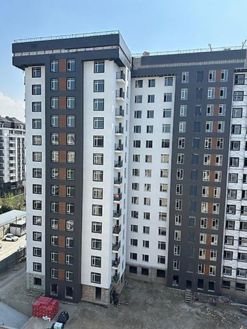 3 комнаты, 96 м², АУЦА Элитка, 13 этаж, ПСО (под самоотделку) Бишкек - изображение 2