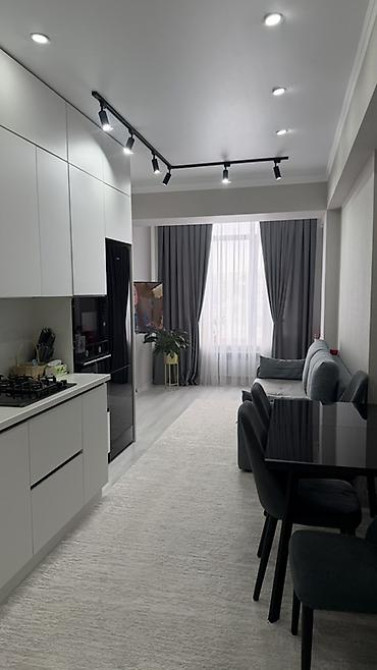 2 комнаты, 49 м², АУЦА Элитка, 4 этаж, Дизайнерский ремонт Бишкек - изображение 6