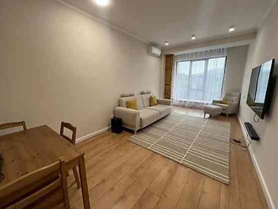 3 комнаты, 100 м², АУЦА Элитка, 2 этаж, Евроремонт Бишкек