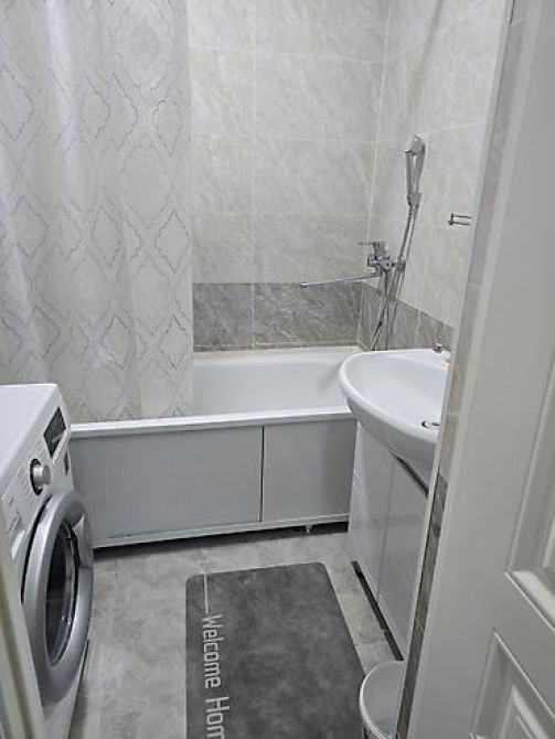 1 комната, 37 м², АУЦА Элитка, 3 этаж, Евроремонт Бишкек - изображение 1