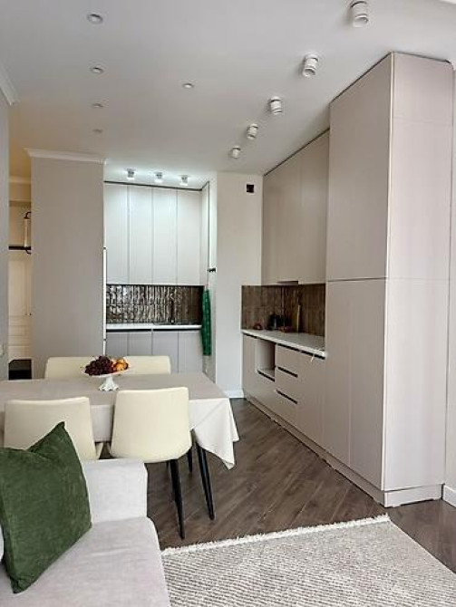 2 комнаты, 47 м², АУЦА Элитка, 6 этаж Бишкек - изображение 7