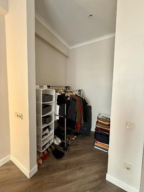 2 комнаты, 47 м², АУЦА Элитка, 6 этаж Бишкек - изображение 3