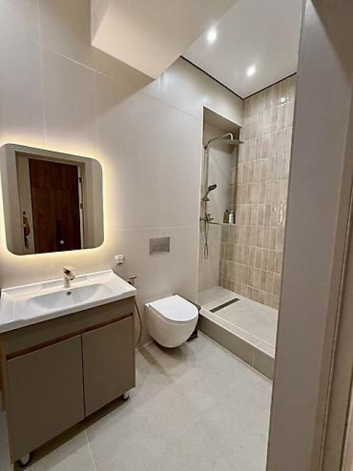 2 комнаты, 47 м², АУЦА Элитка, 6 этаж Бишкек - изображение 11
