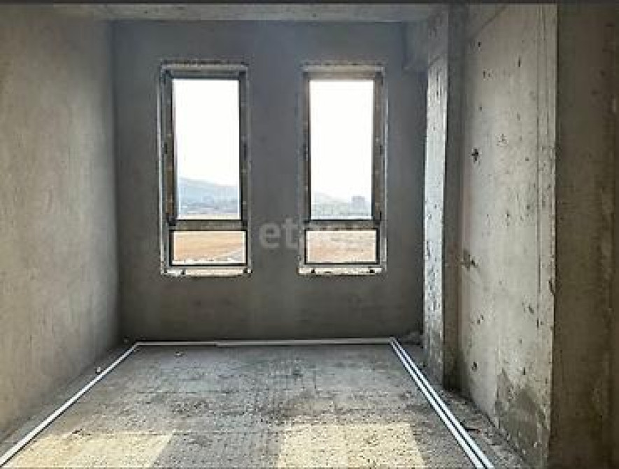 2 комнаты, 83 м², АУЦА Элитка, 5 этаж, ПСО (под самоотделку) Бишкек - изображение 3