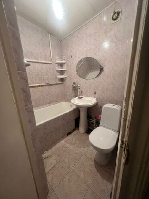 1 комната, 30 м², Индивидуалка, 1 этаж, Старый ремонт Бишкек - изображение 6