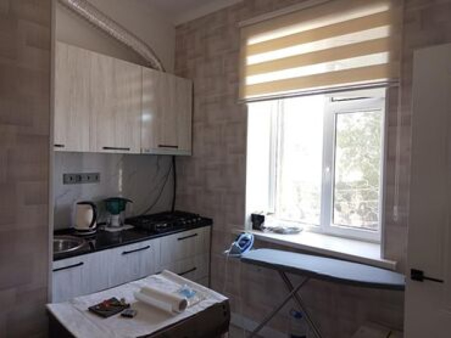 1 комната, 25 м², Индивидуалка, 2 этаж, Евроремонт Бишкек - сүрөт 2