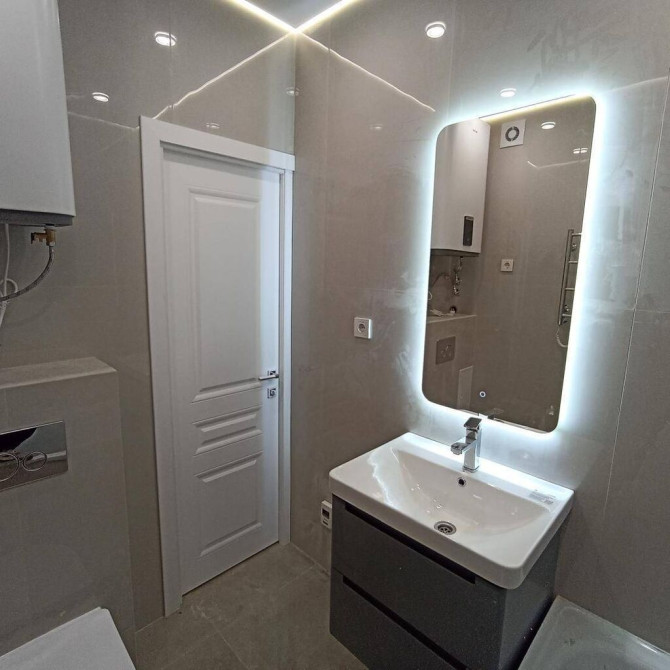 3 комнаты, 61 м², 106 серия улучшенная, 2 этаж, Дизайнерский ремонт Bishkek - photo 1