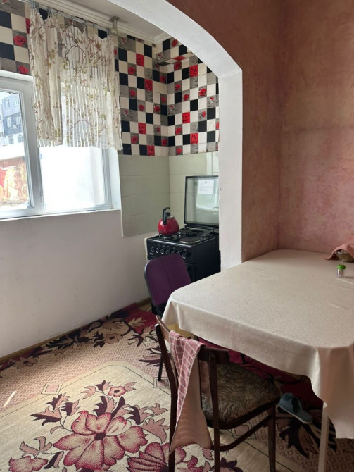 1 комната, 45 м², 106 серия улучшенная, 1 этаж, Евроремонт Бишкек - изображение 1