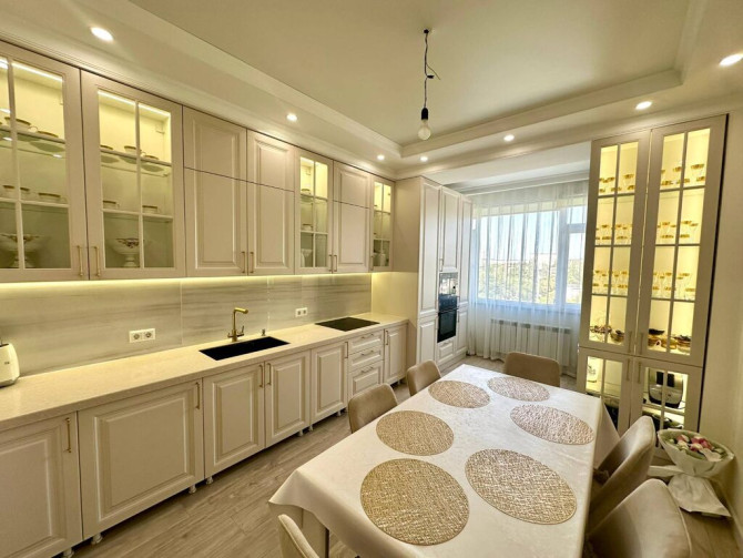 4 комнаты, 129 м², Элитка, 7 этаж, Евроремонт Бишкек - изображение 1