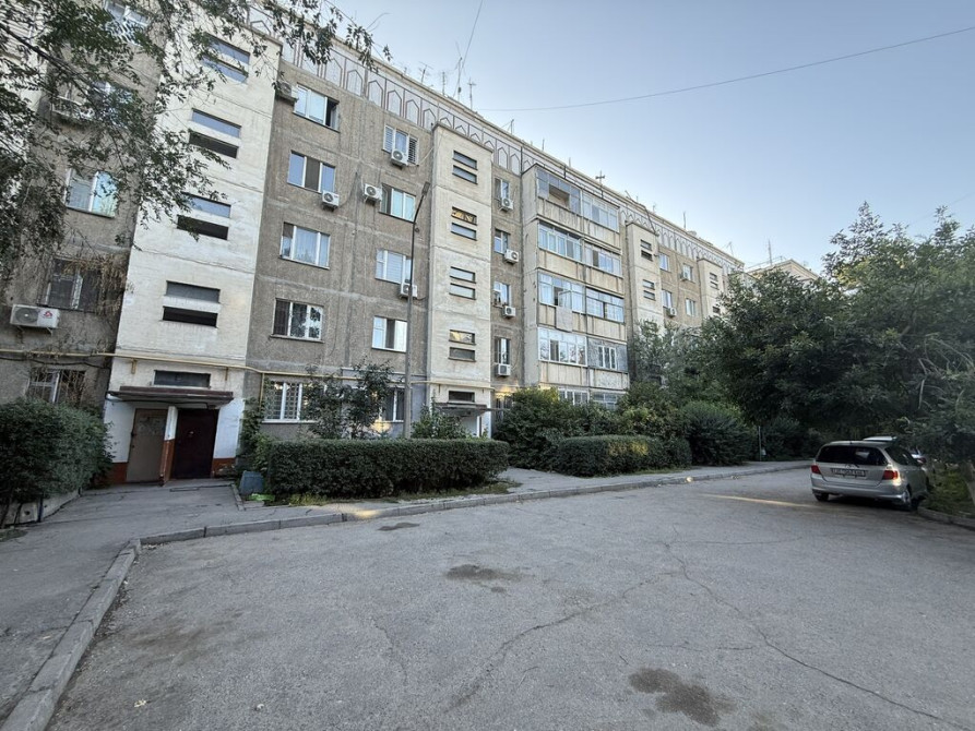 3 комнаты, 60 м², 105 серия, 1 этаж, Евроремонт Bishkek - photo 1