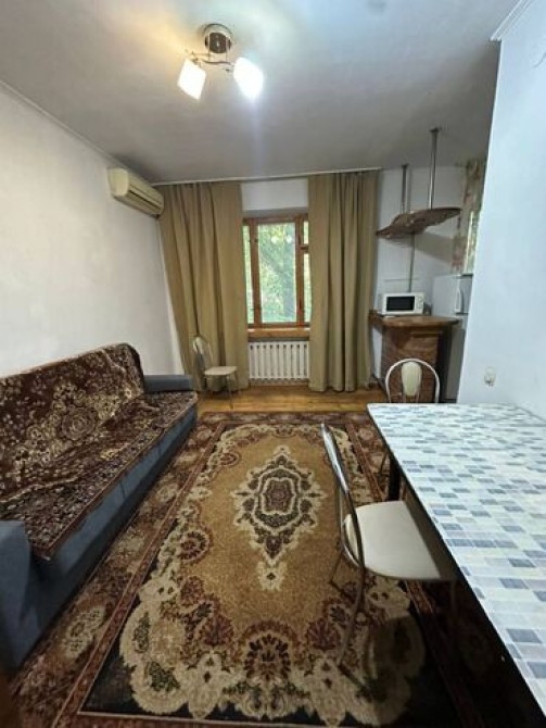 3 комнаты, 64 м², Индивидуалка, 1 этаж, Косметический ремонт Bishkek - photo 2