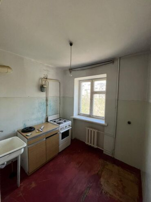 2 комнаты, 43 м², Хрущевка, 4 этаж, Старый ремонт Бишкек - сүрөт 5