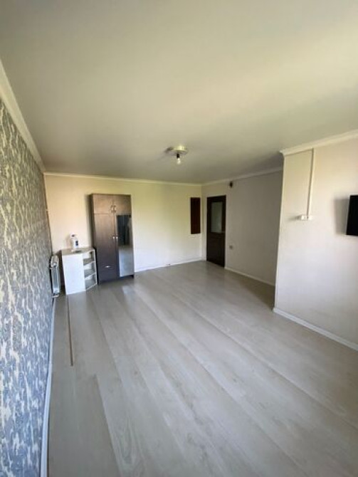 1 комната, 32 м², 4 этаж, Старый ремонт Bishkek - photo 2