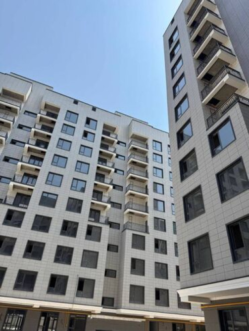 1 комната, 43 м², Элитка, 10 этаж, ПСО (под самоотделку) Bishkek - photo 1