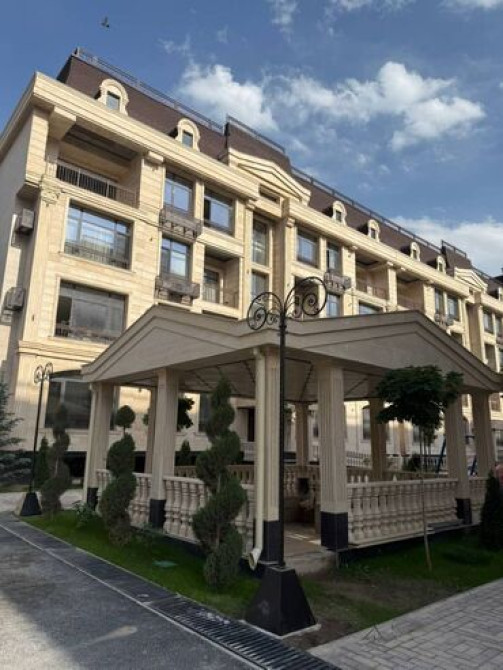 3 комнаты, 128 м², Элитка, 4 этаж, ПСО (под самоотделку) Бишкек - изображение 1