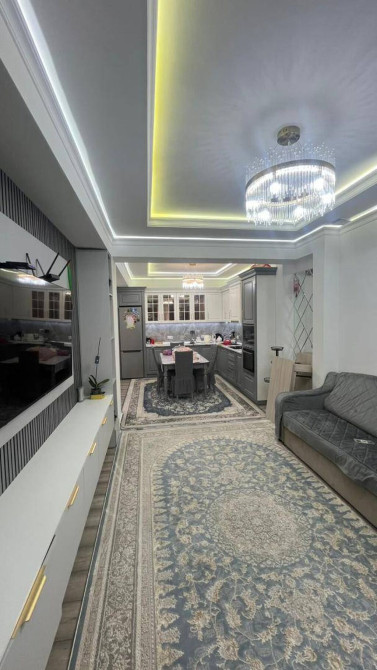 2 комнаты, 64 м², Элитка, 3 этаж, Дизайнерский ремонт Bishkek - photo 1