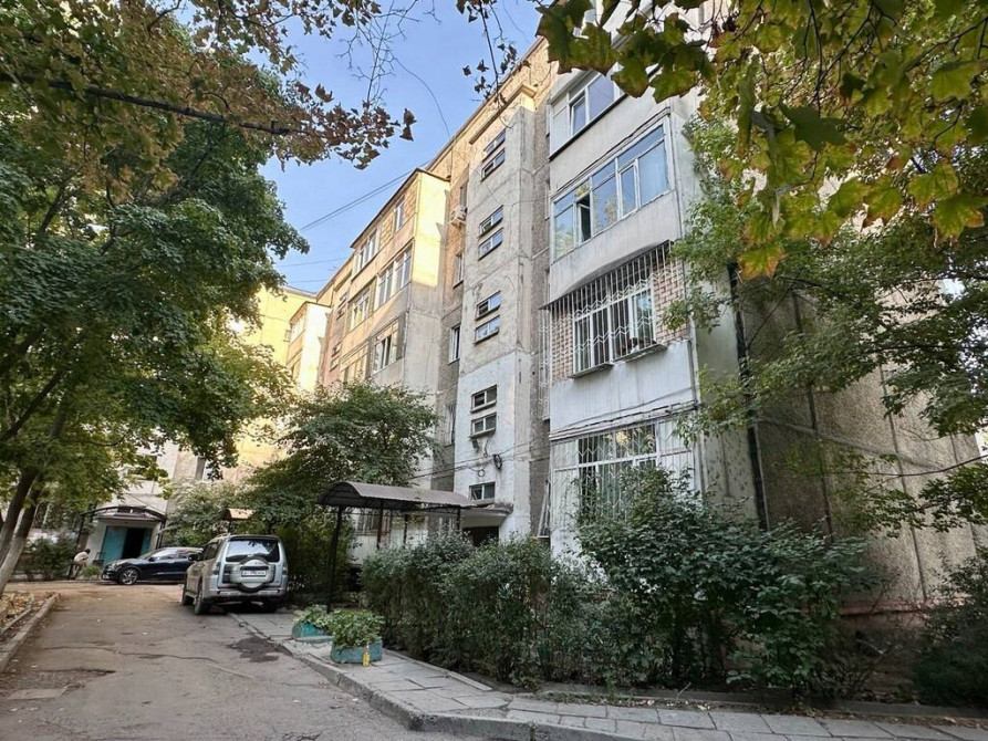 3 комнаты, 70 м², 105 серия, 3 этаж, Евроремонт Бишкек - сүрөт 1