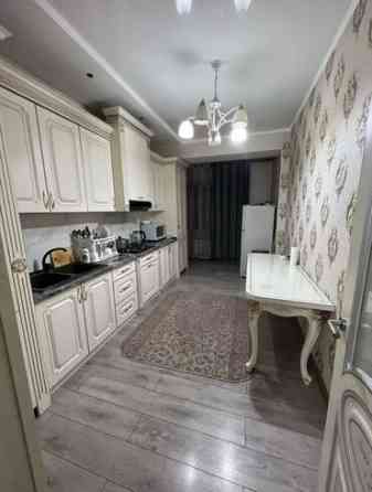 2 комнаты, 67 м², Элитка, 2 этаж, Евроремонт Bishkek