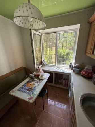 2 комнаты, 48 м², Индивидуалка, 1 этаж, Косметический ремонт Bishkek