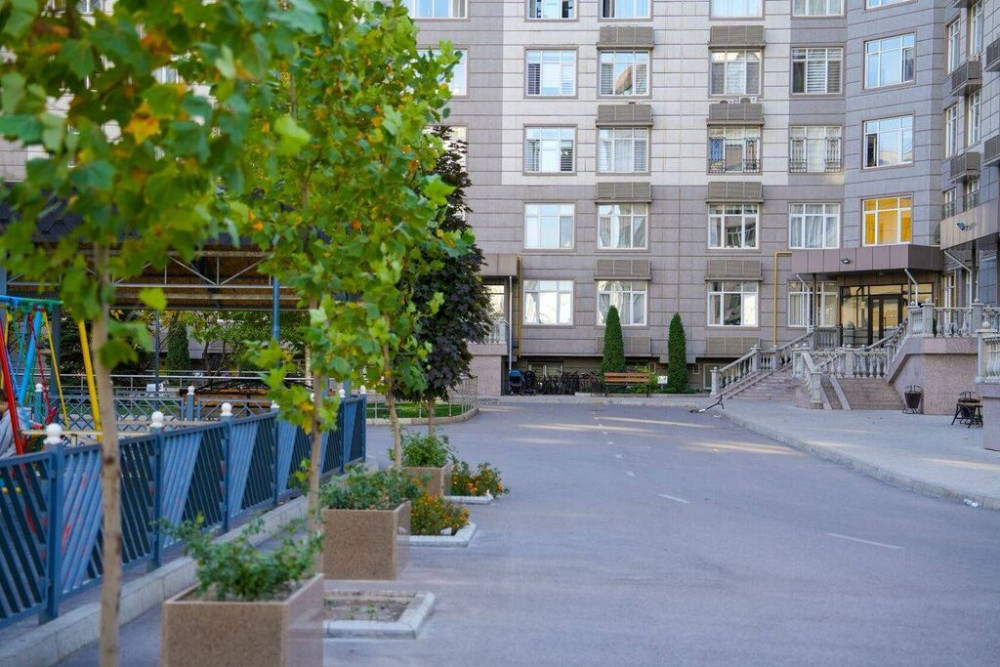 4 комнаты, 134 м², Элитка, 12 этаж, Евроремонт Bishkek - photo 1