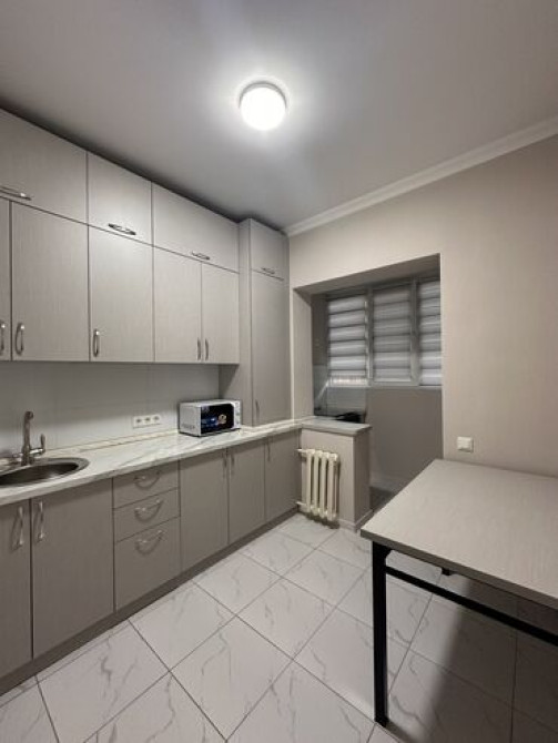 3 комнаты, Собственник, Без подселения, С мебелью полностью Bishkek - photo 2