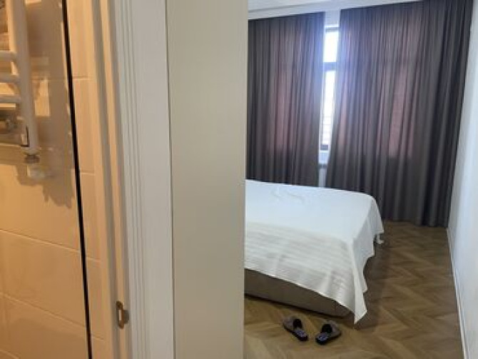 3 комнаты, Собственник, Без подселения, С мебелью частично Бишкек - изображение 3